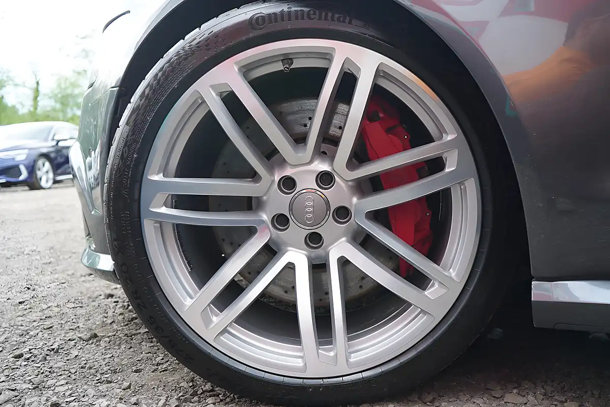 Used 2015 Audi RS6 Avant Grey - Interior and Exterior details 13
