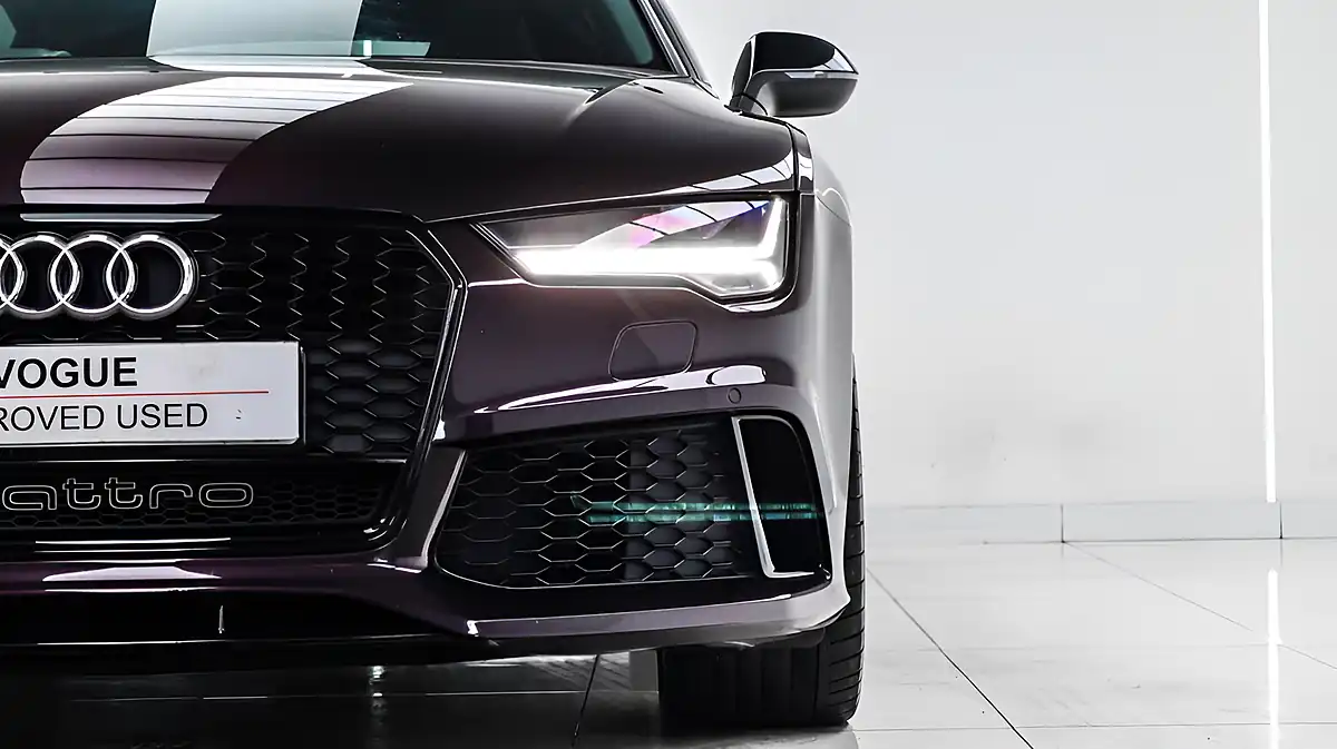 Used 2015 Audi RS7 Sportback Purple - Interior and Exterior details 10