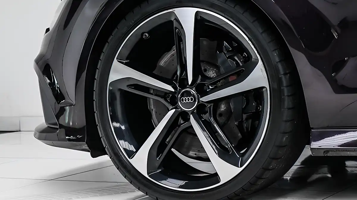 Used 2015 Audi RS7 Sportback Purple - Interior and Exterior details 12