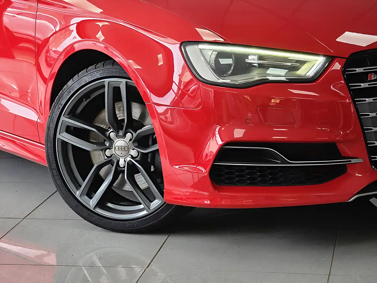 Used 2015 Audi S3 Saloon Red - Interior and Exterior details 17