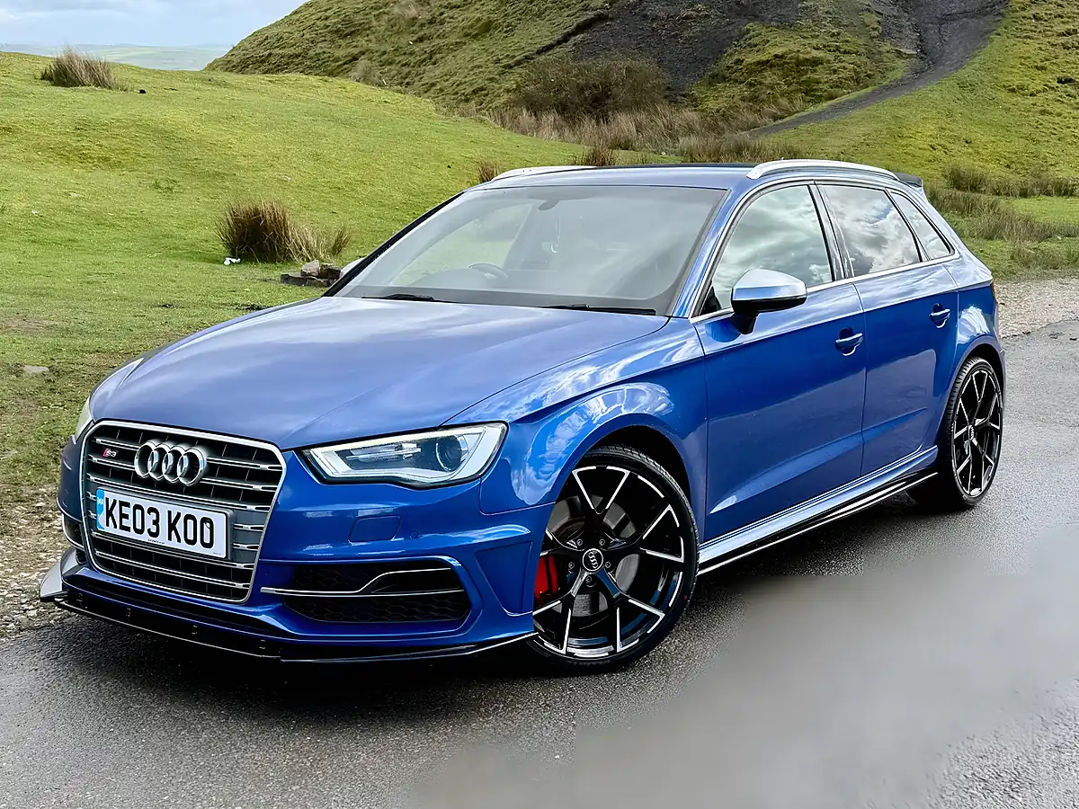 Used 2015 Audi S3 Sportback Blue - Interior and Exterior details 10