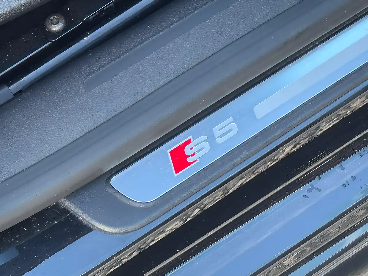 Used 2015 Audi S5 Black - Interior and Exterior details 17