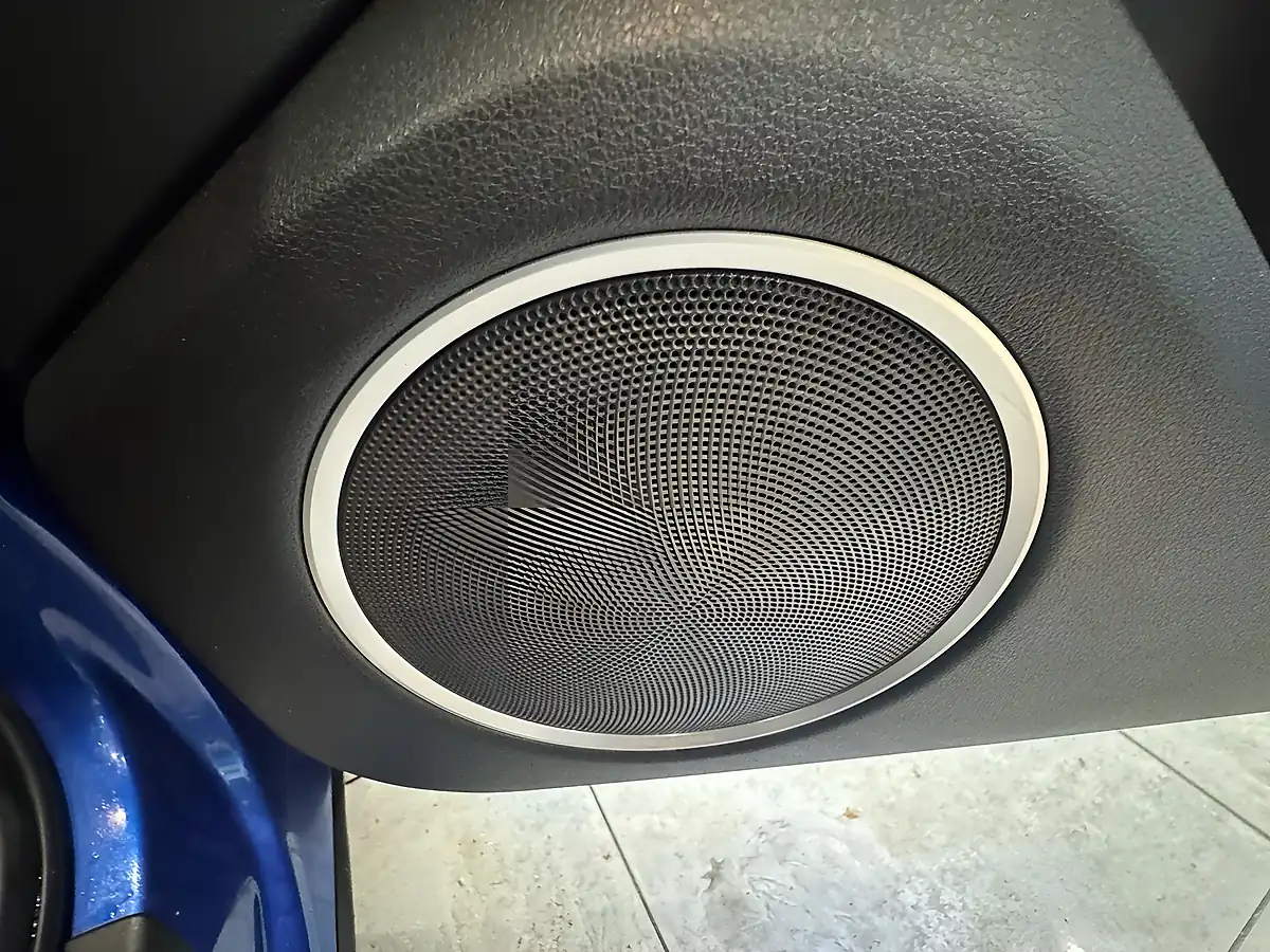 Used 2015 Audi SQ5 Blue - Interior and Exterior details 10