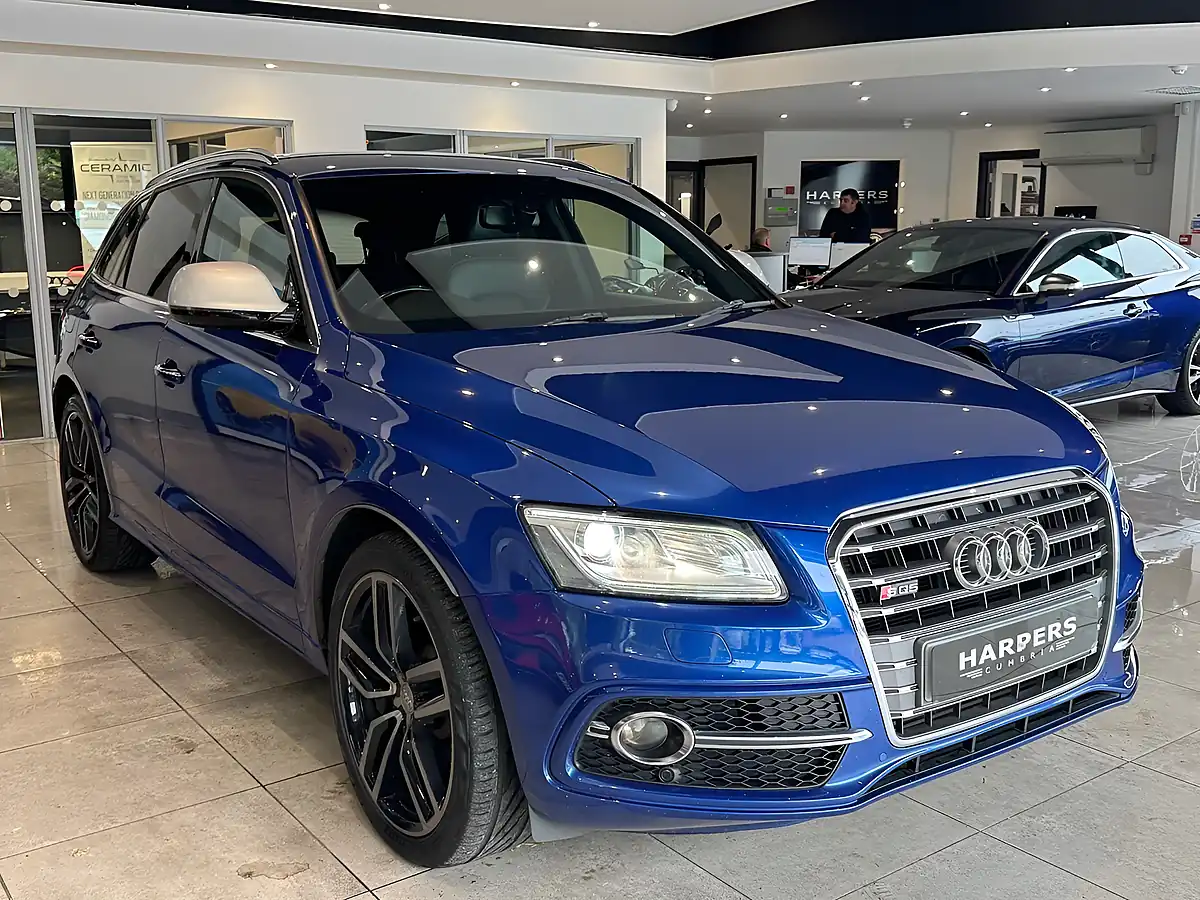 Used 2015 Audi SQ5 Blue - Interior and Exterior details 13