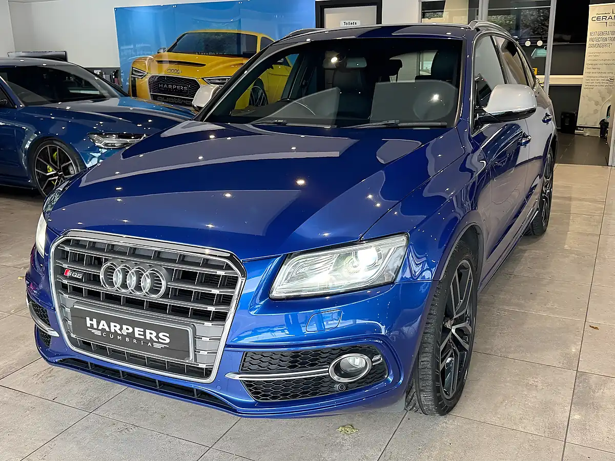 Used 2015 Audi SQ5 Blue - Interior and Exterior details 15