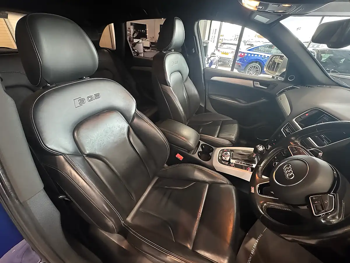 Used 2015 Audi SQ5 Blue - Interior and Exterior details 8