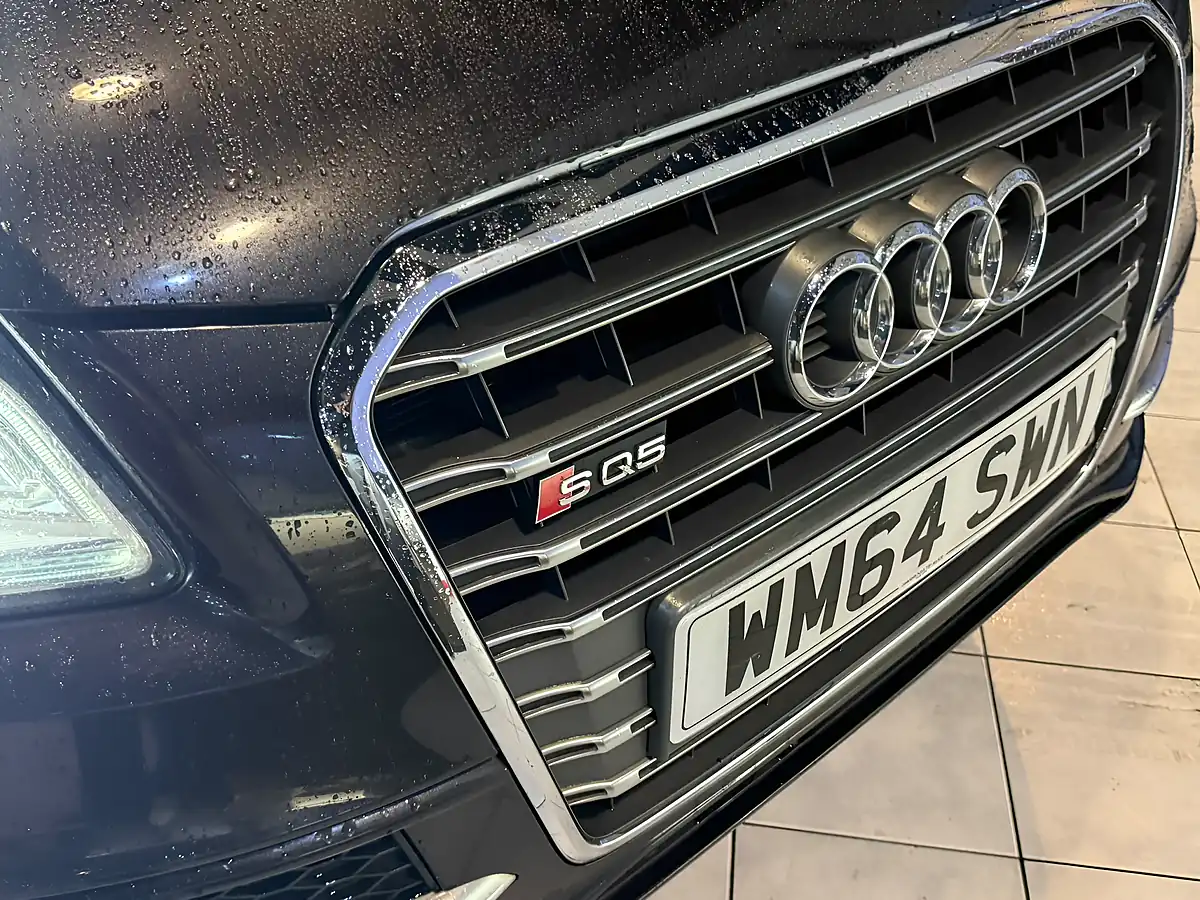 Used 2015 Audi SQ5 Grey - Interior and Exterior details 4