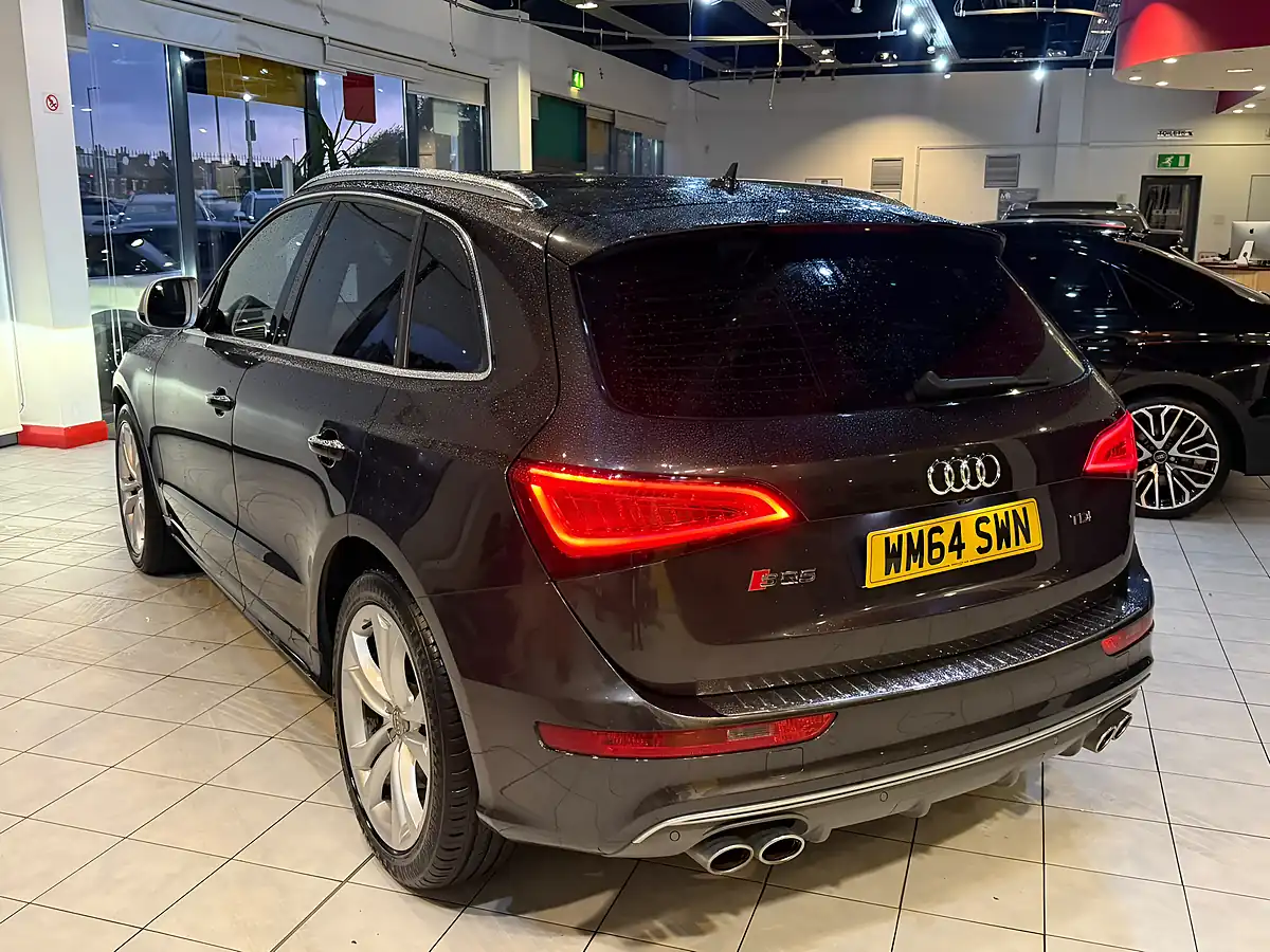 Used 2015 Audi SQ5 Grey - Interior and Exterior details 9