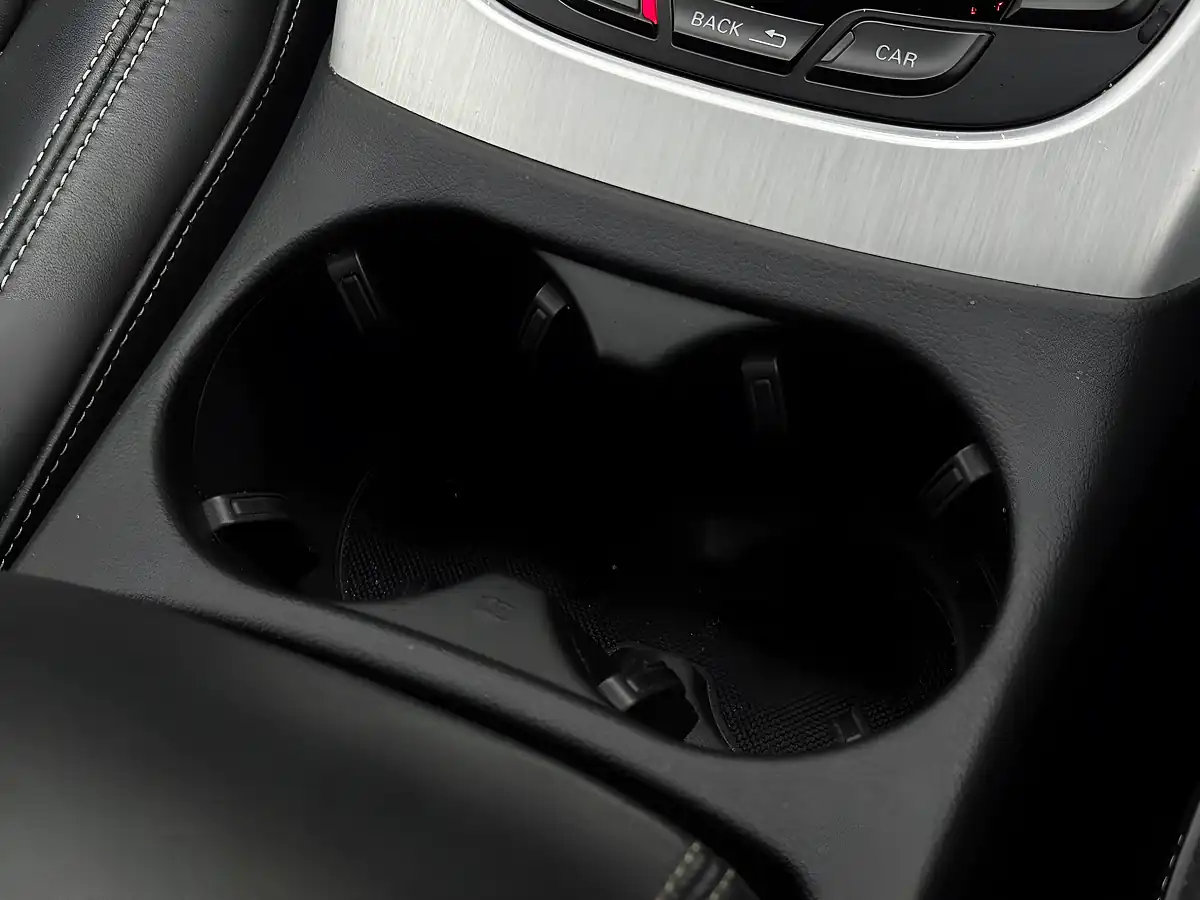 Used 2015 Audi SQ5 Plus Blue - Interior and Exterior details 16