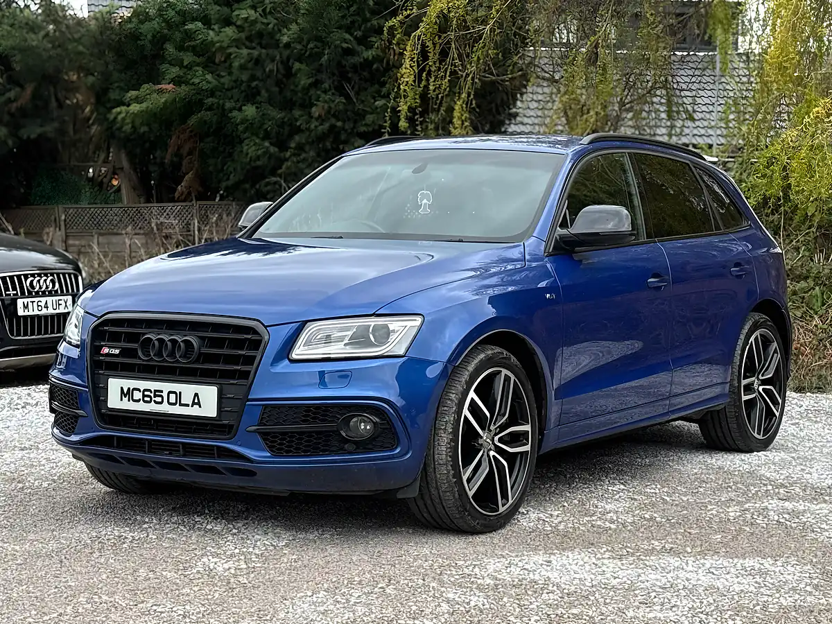 Used 2015 Audi SQ5 Plus Blue - Interior and Exterior details 6