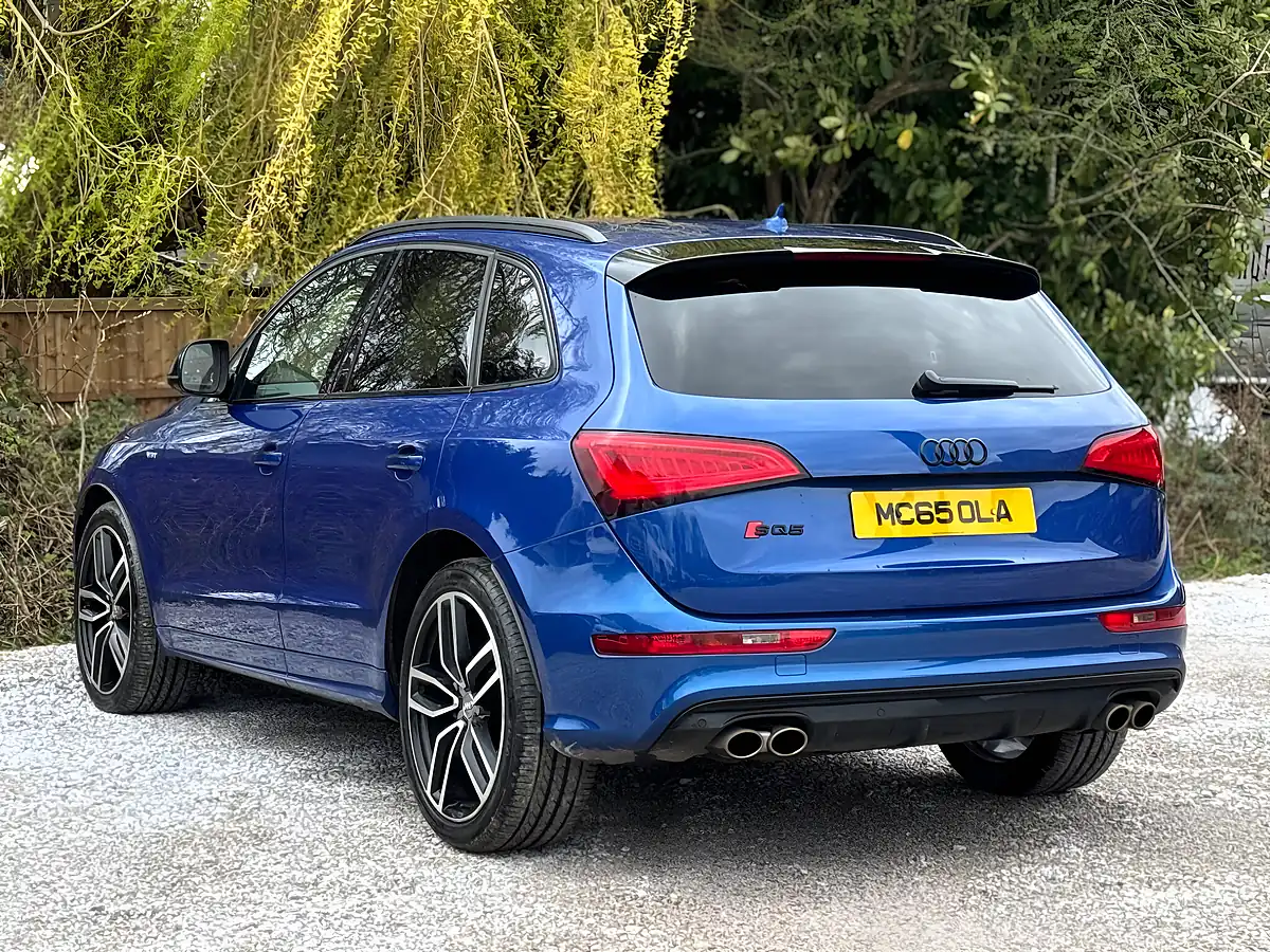 Used 2015 Audi SQ5 Plus Blue - Interior and Exterior details 7