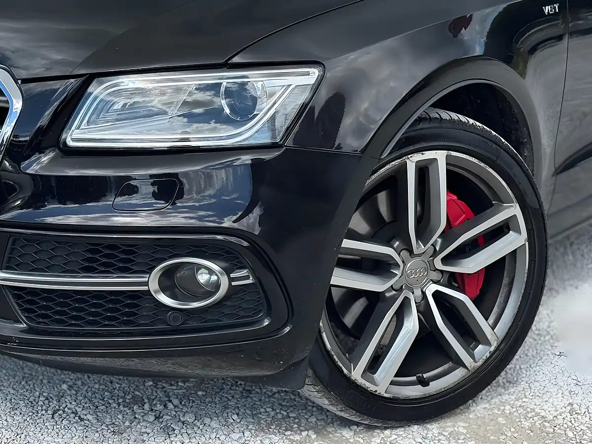 Used 2015 Audi SQ5 S Design Black - Interior and Exterior details 17