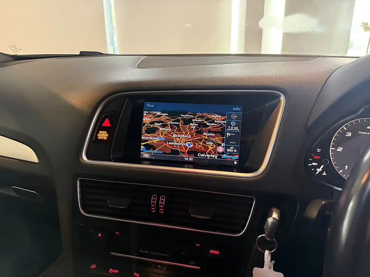 Used 2015 Audi SQ5 S Design Blue - Interior and Exterior details 14
