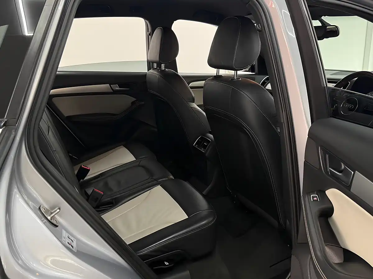 Used 2015 Audi SQ5 S Silver - Interior and Exterior details 13