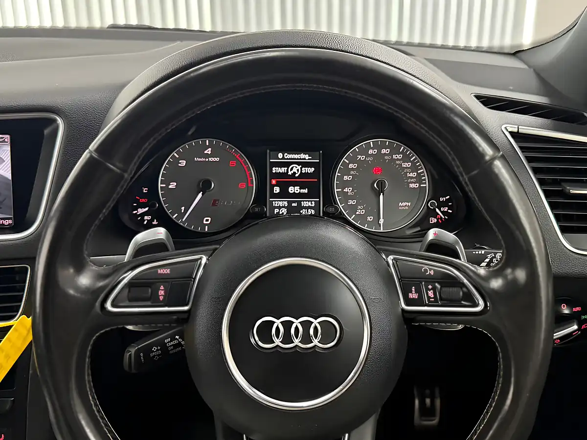 Used 2015 Audi SQ5 S Silver - Interior and Exterior details 16
