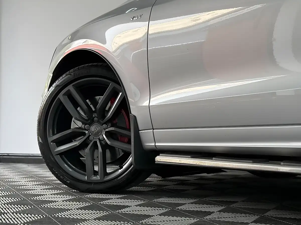 Used 2015 Audi SQ5 S Silver - Interior and Exterior details 3