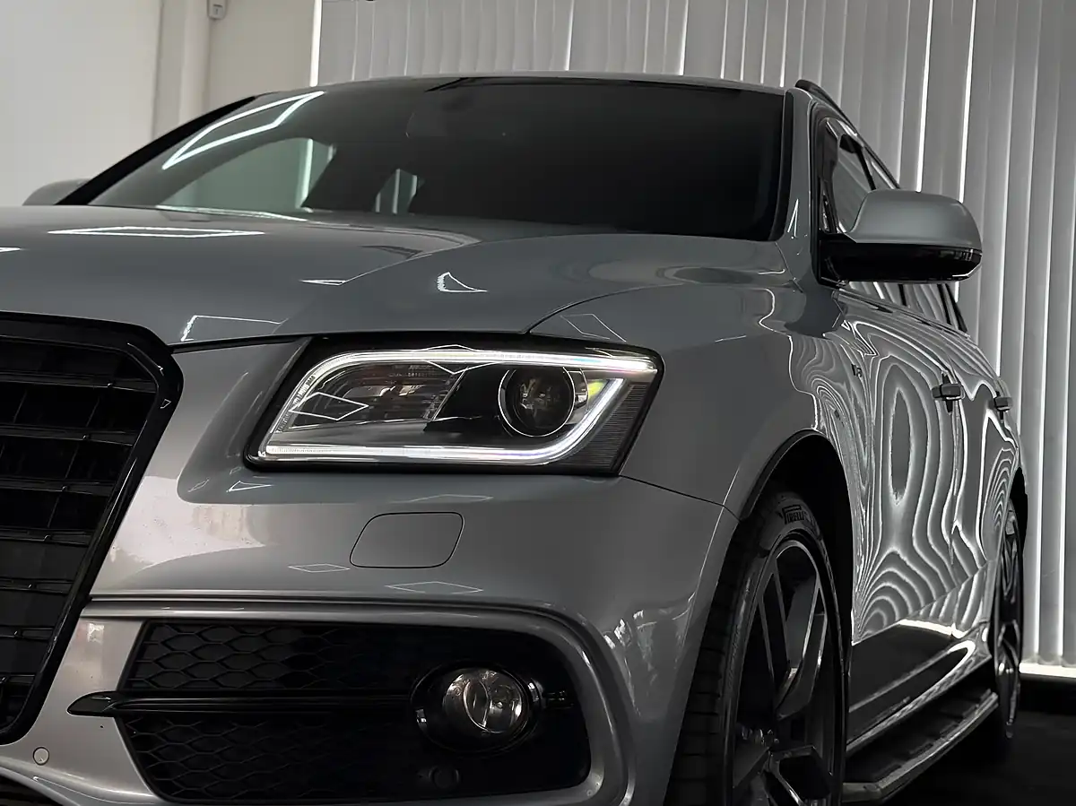 Used 2015 Audi SQ5 S Silver - Interior and Exterior details 8