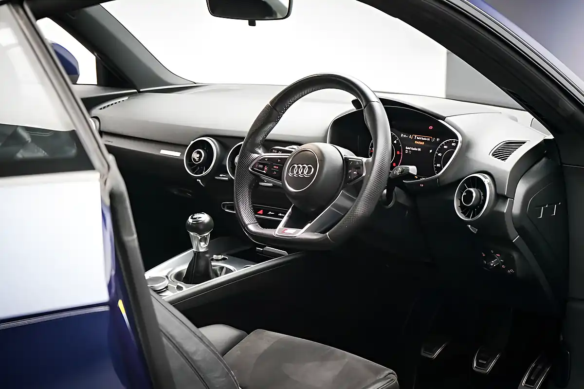 Used 2015 Audi Tt S Line Blue - Interior and Exterior details 15