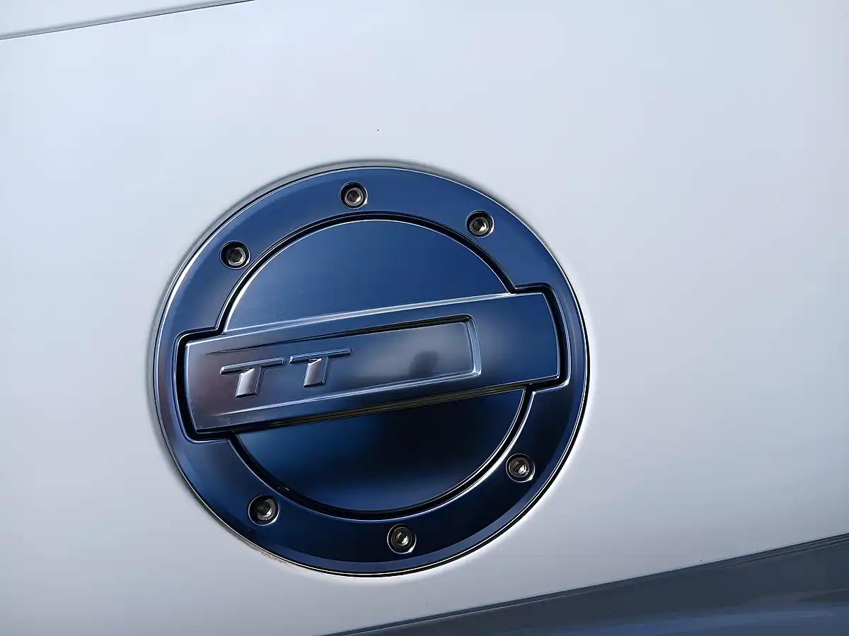 Used 2015 Audi Tt S Line Roadster White - Interior and Exterior details 5