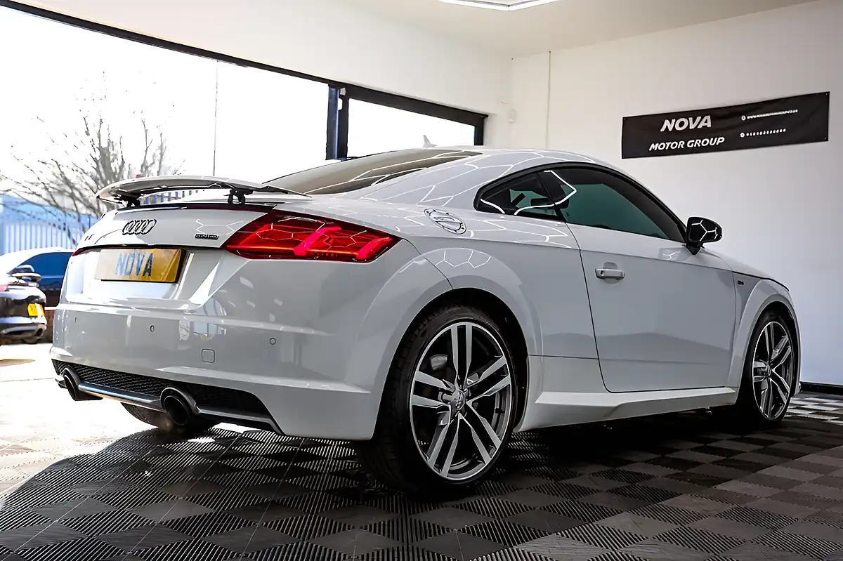 Used 2015 Audi Tt S Line White - Interior and Exterior details 19