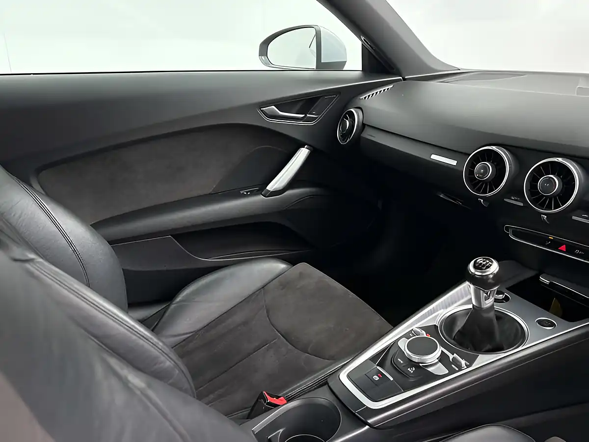 Used 2015 Audi Tt Sport Floret Silver - Interior and Exterior details 11