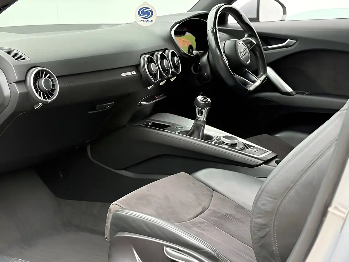 Used 2015 Audi Tt Sport Floret Silver - Interior and Exterior details 18