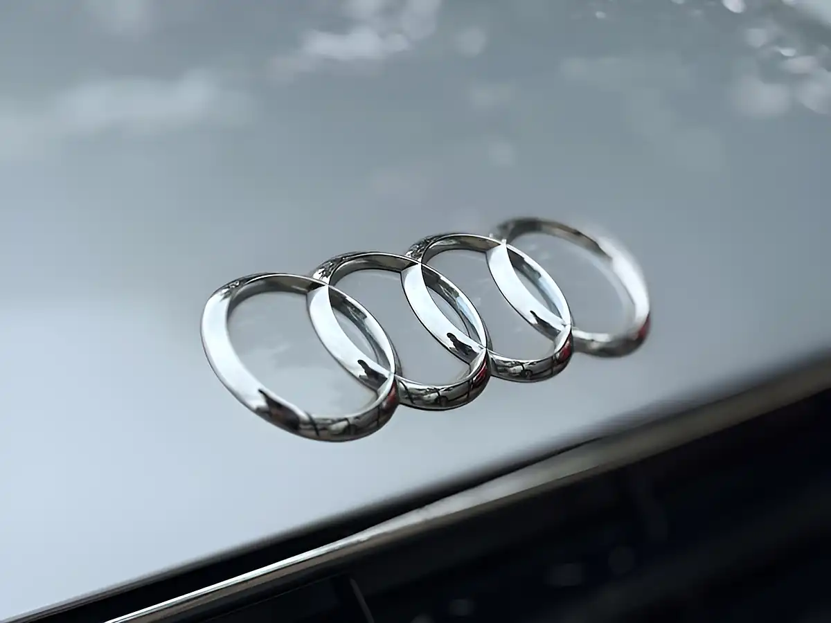 Used 2015 Audi Tt Sport Floret Silver - Interior and Exterior details 5