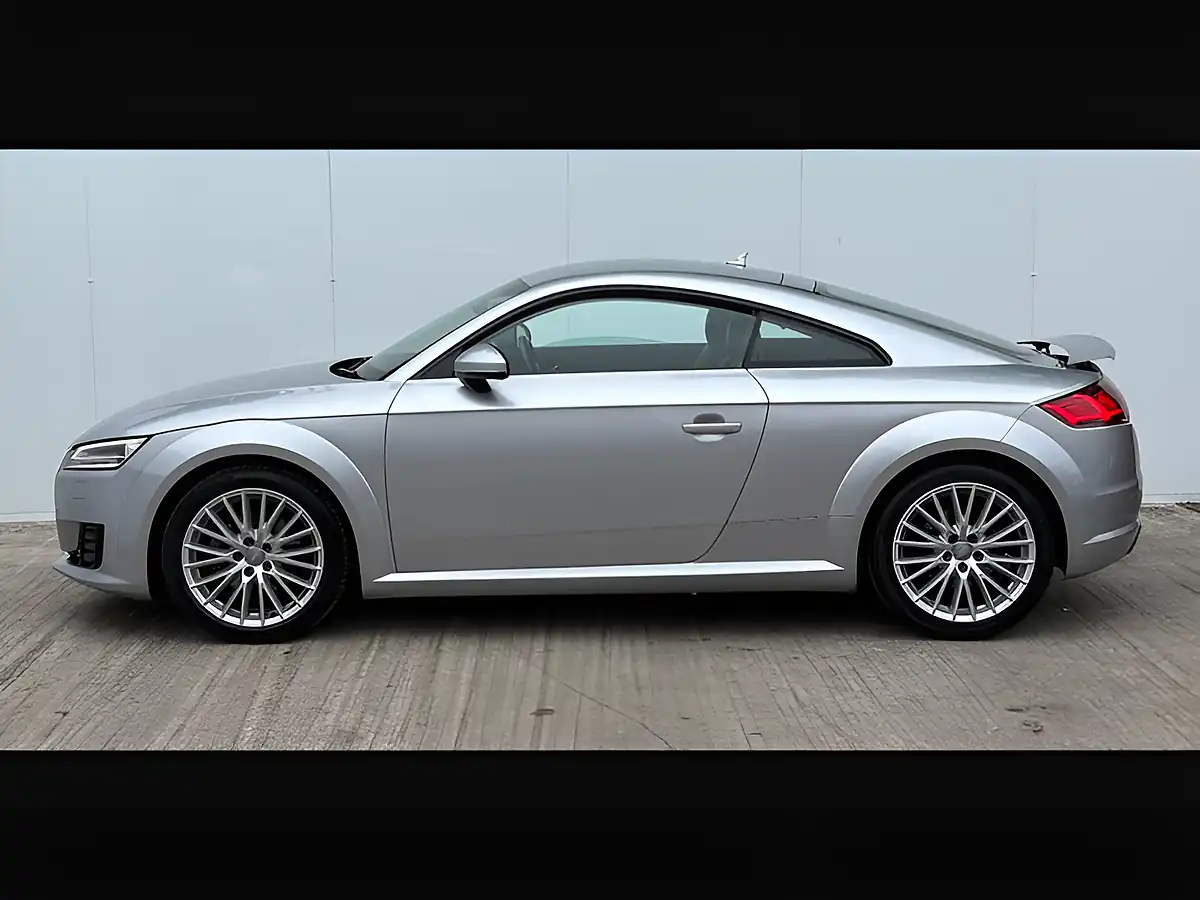 Used 2015 Audi Tt Sport Floret Silver - Interior and Exterior details 8