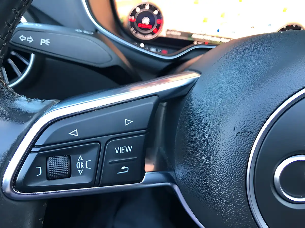 Used 2015 Audi Tt Ultra Sport Roadster Mythos Black - Interior and Exterior details 11