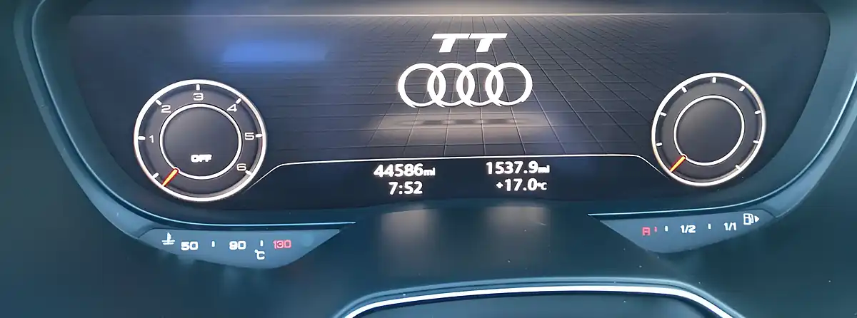 Used 2015 Audi Tt Ultra Sport Roadster Mythos Black - Interior and Exterior details 12