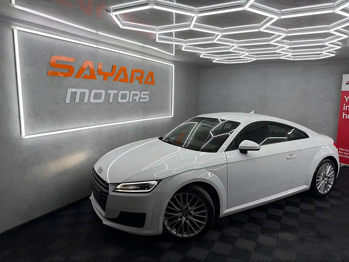 Used 2015 Audi Tt Ultra Sport White - Front View