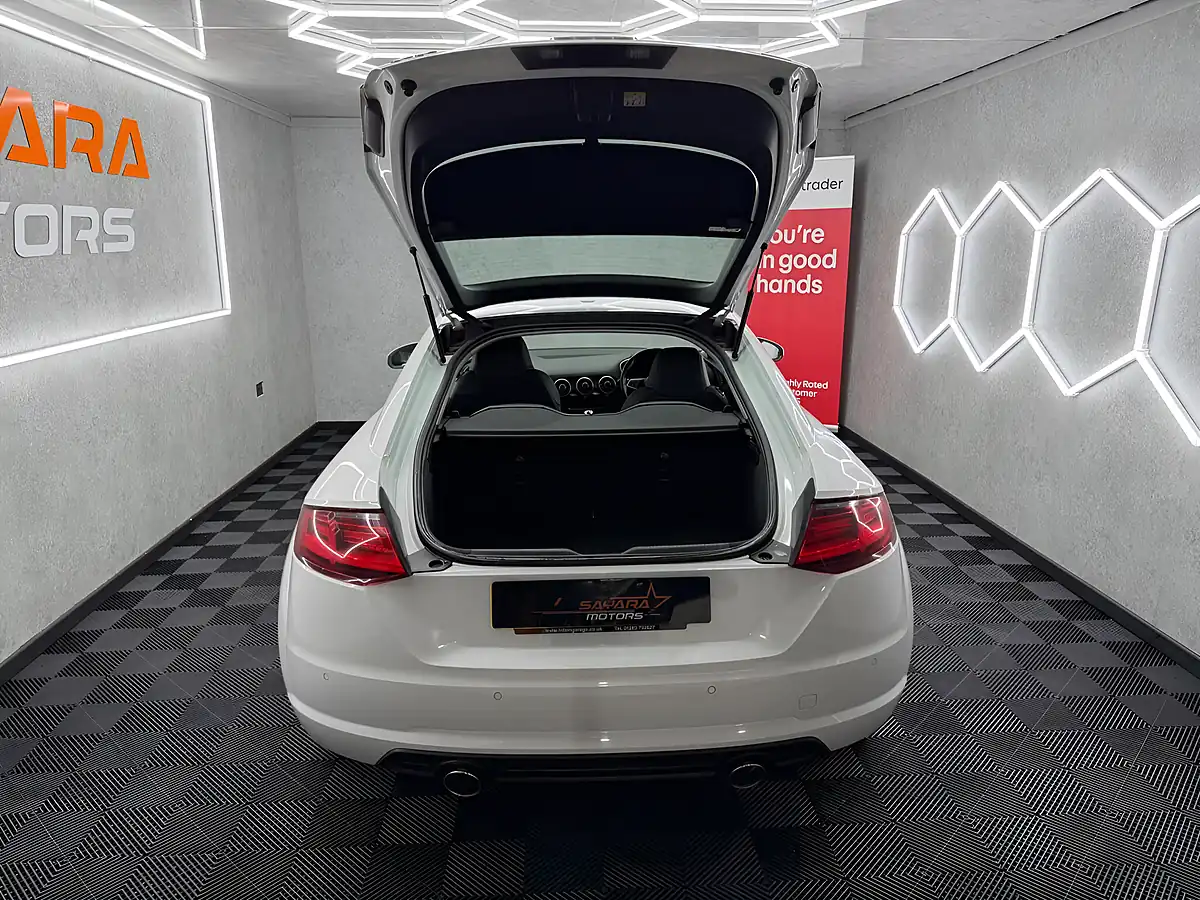 Used 2015 Audi Tt Ultra Sport White - Interior and Exterior details 13