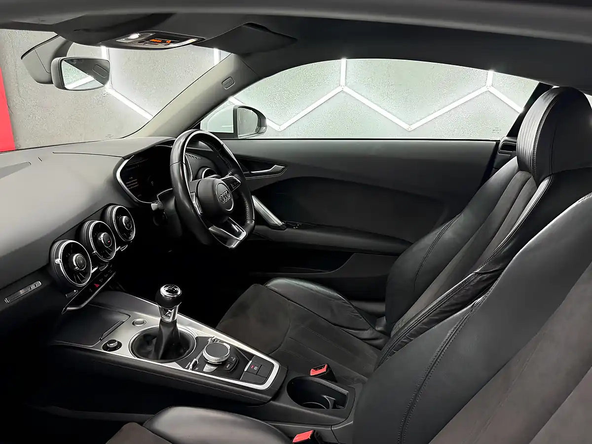 Used 2015 Audi Tt Ultra Sport White - Interior and Exterior details 14