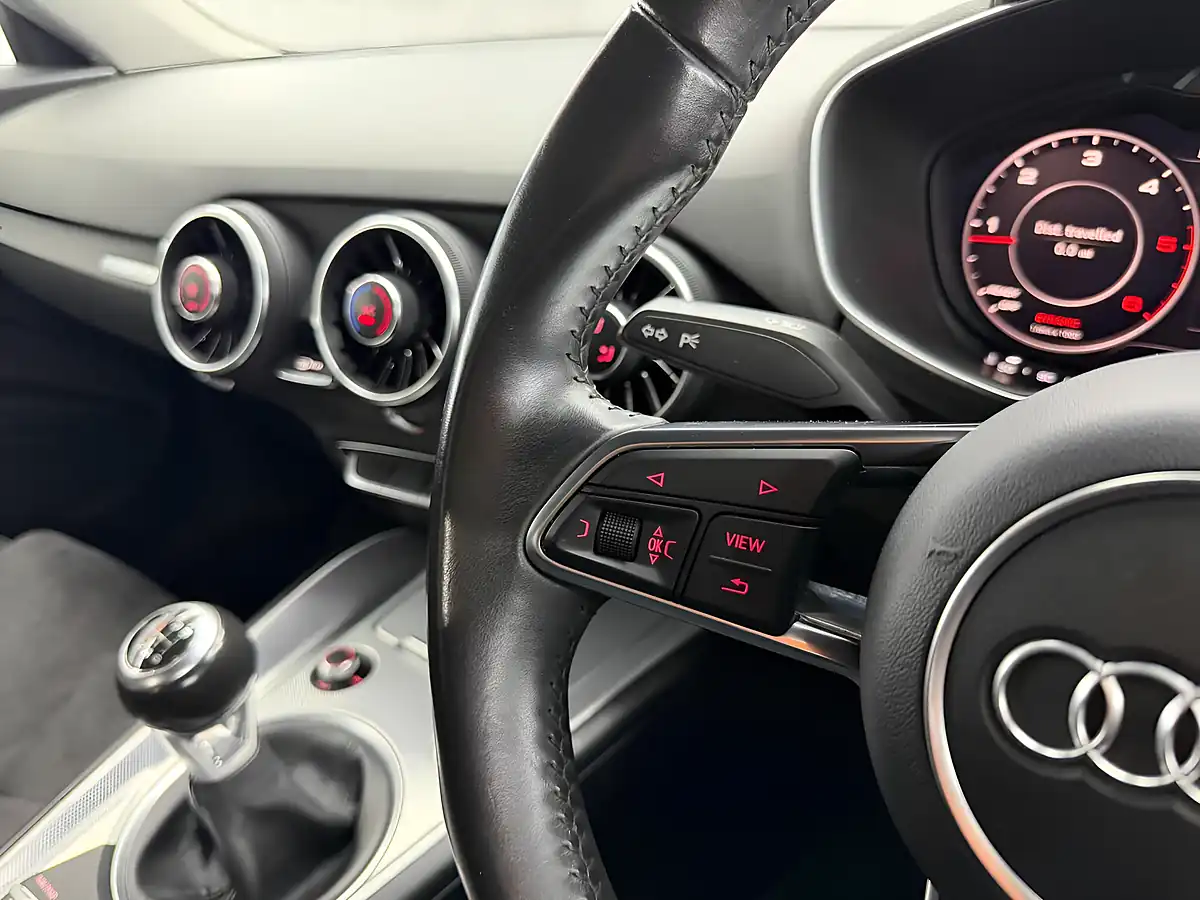 Used 2015 Audi Tt Ultra Sport White - Interior and Exterior details 19