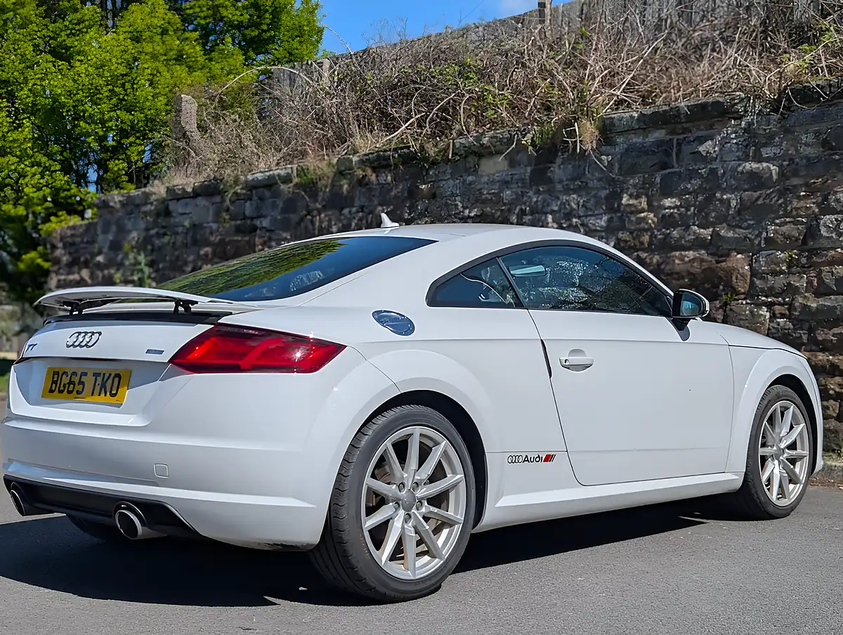 Used 2015 Audi Tt Ultra Sport White - Interior and Exterior details 4