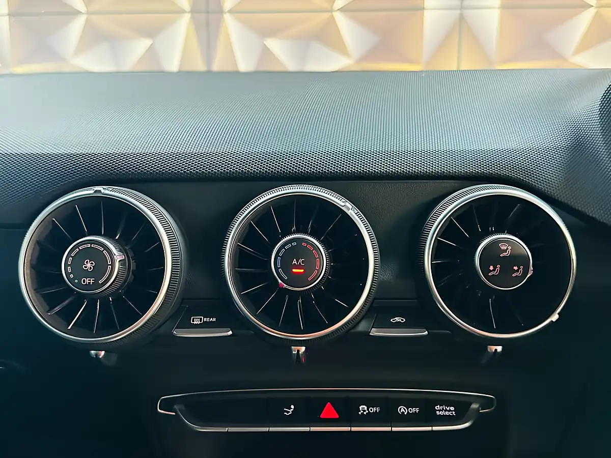 Used 2015 Audi Tts Coupe Black - Interior and Exterior details 19