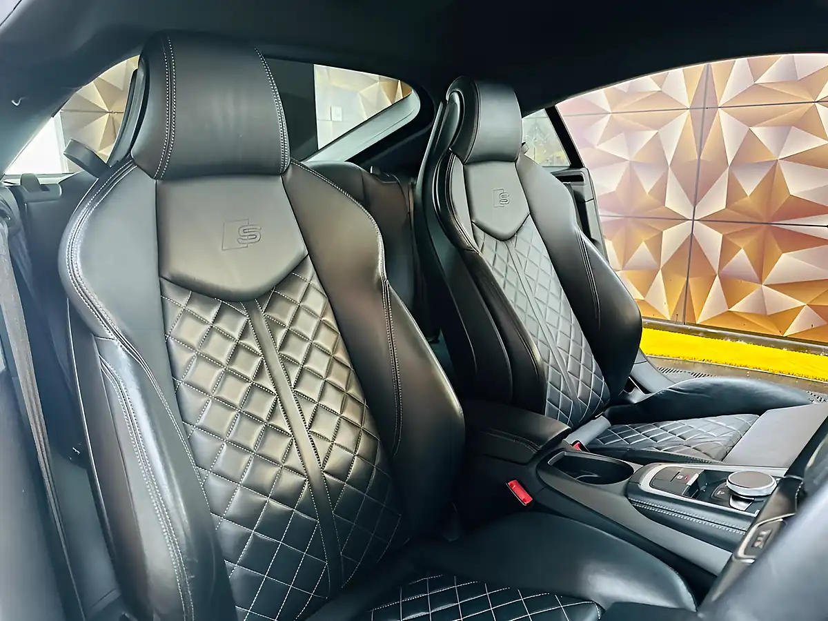Used 2015 Audi Tts Coupe Black - Interior and Exterior details 9