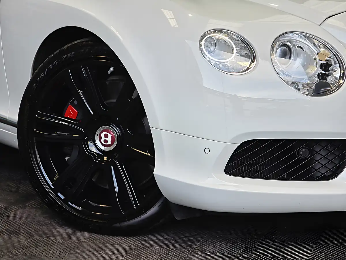 Used 2015 Bentley Continental GT White - Interior and Exterior details 6
