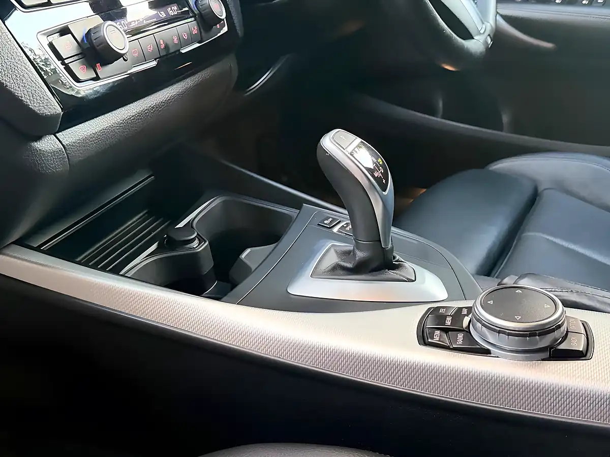 Used 2015 BMW 1 Series M Performance Alpine White - Interior and Exterior details 20