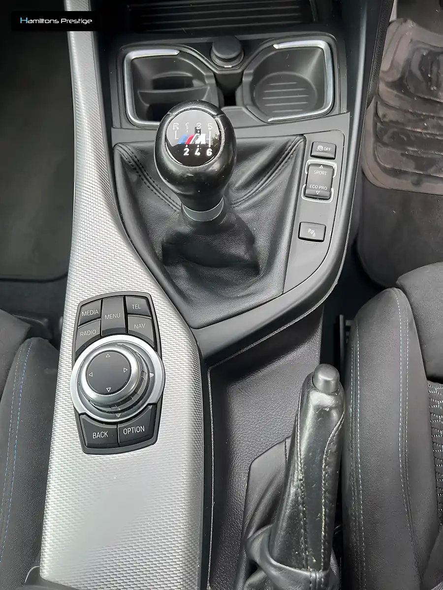 Used 2015 BMW 1 Series M Sport Alpine White - Interior and Exterior details 14