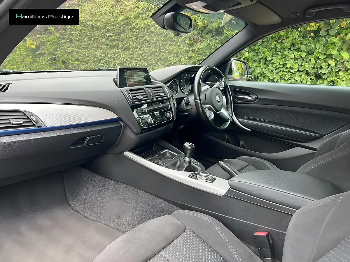 Used 2015 BMW 1 Series M Sport Alpine White - Interior and Exterior details 15