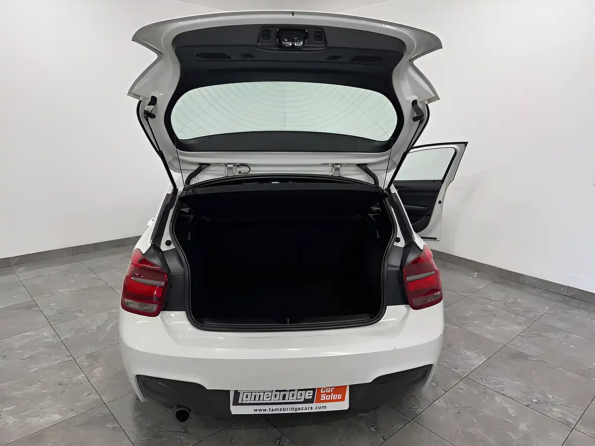 Used 2015 BMW 1 Series M Sport Alpine White - Interior and Exterior details 13