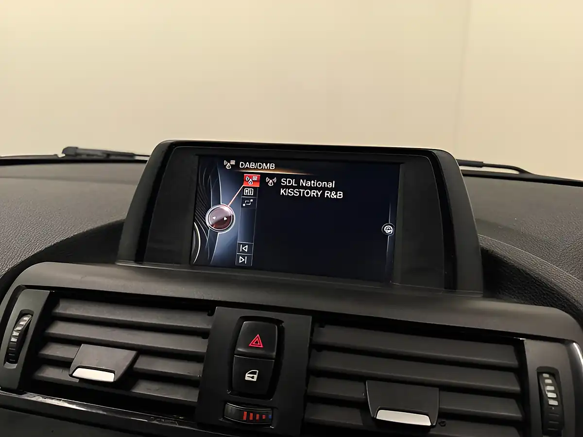 Used 2015 BMW 1 Series M Sport Alpine White - Interior and Exterior details 16