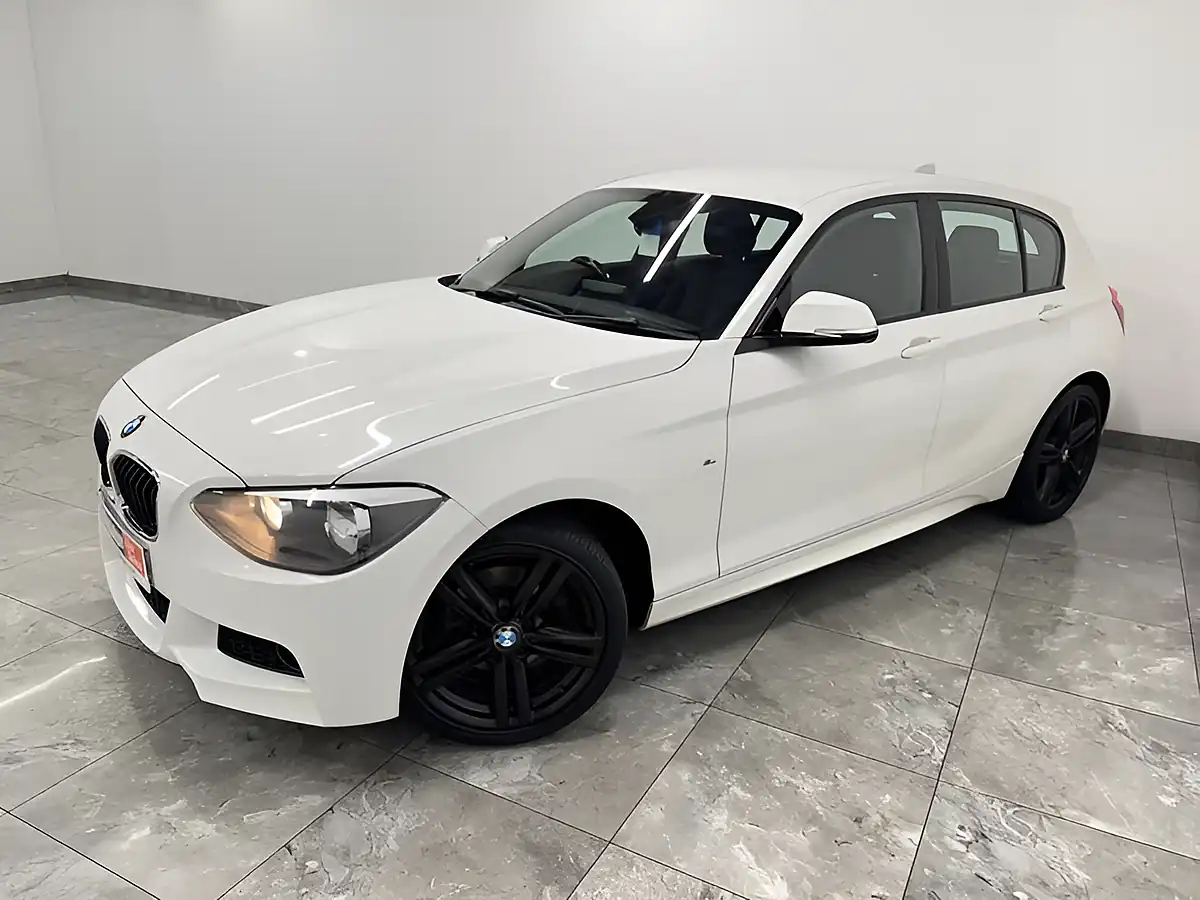 Used 2015 BMW 1 Series M Sport Alpine White - Interior and Exterior details 4