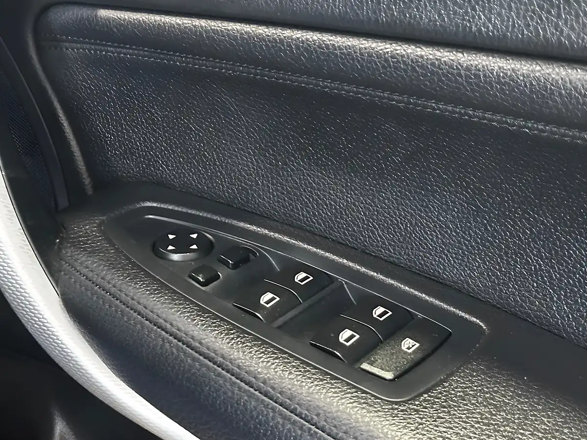 Used 2015 BMW 1 Series M Sport Estoril Blue - Interior and Exterior details 10