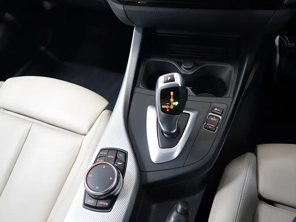 Used 2015 BMW 1 Series M Sport Orange - Interior and Exterior details 12