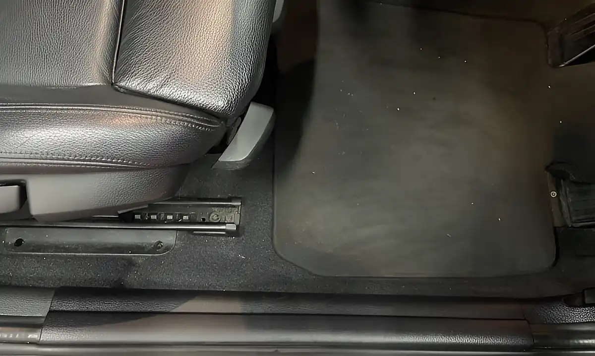 Used 2015 BMW 1 Series M Sport Sapphire Black - Interior and Exterior details 11