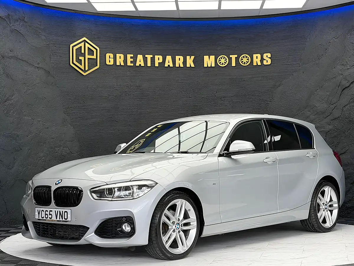 Used 2015 BMW 1 Series M Sport Silver - Front View