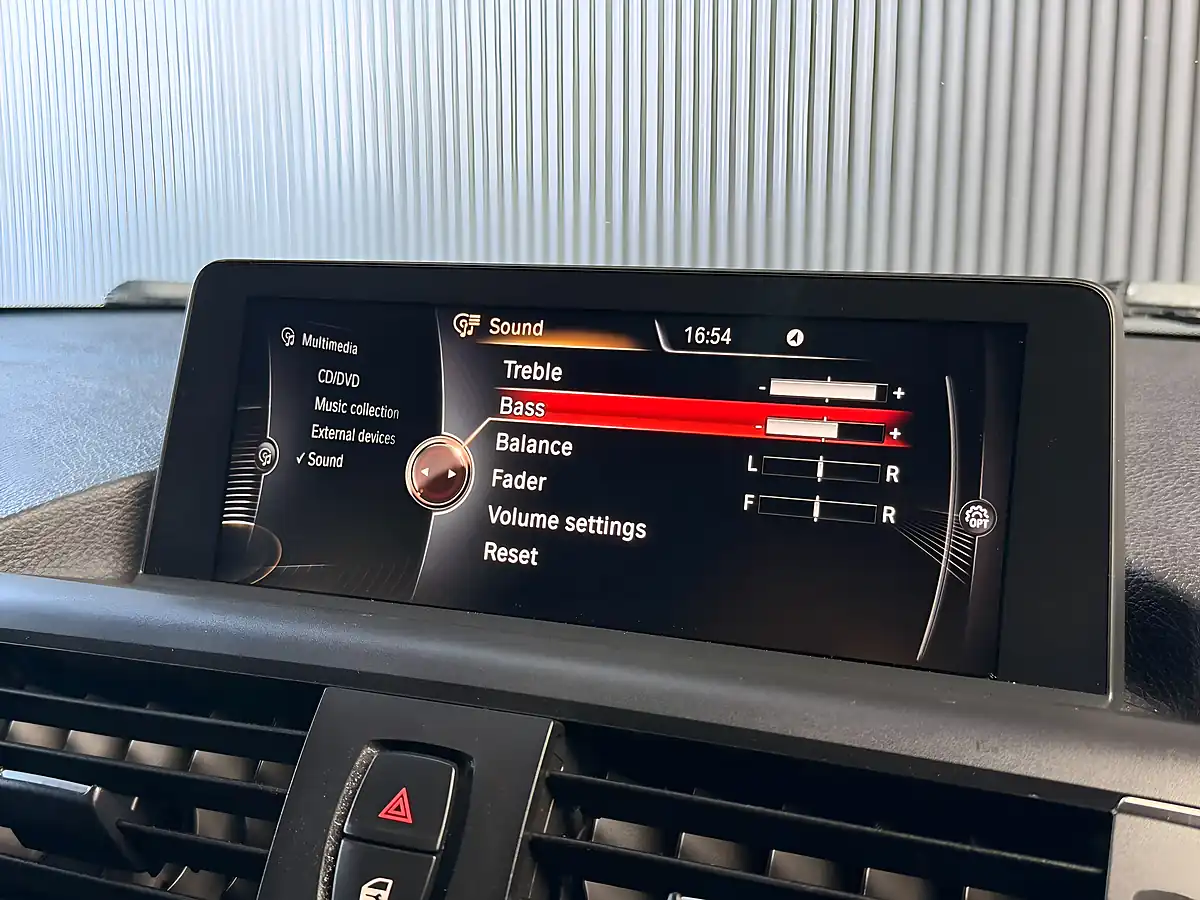 Used 2015 BMW 1 Series M Sport White - Interior and Exterior details 15
