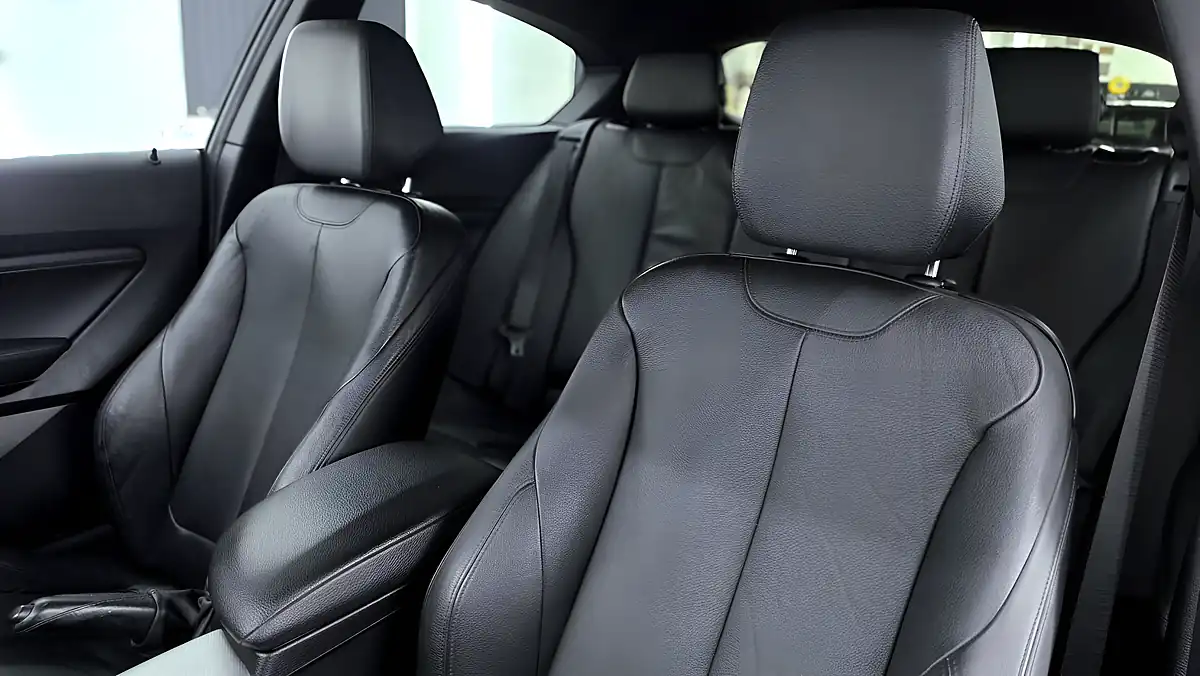 Used 2015 BMW 1 Series M135i Estoril Blue - Interior and Exterior details 19